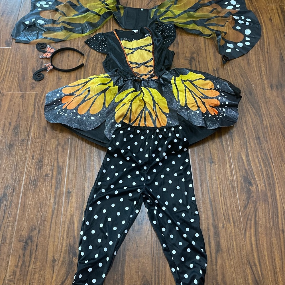 Girls Monarch Butterfly costume Size 8-10 Medium